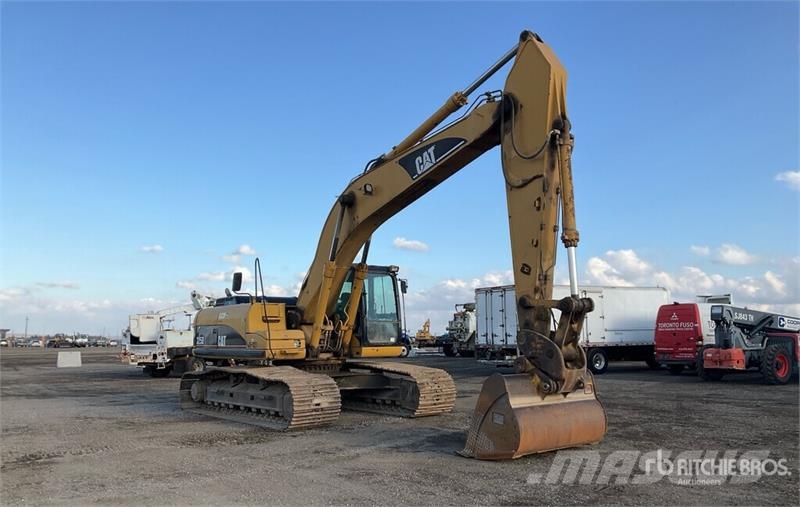 CAT 325D L Tracked Excavator 대형 굴삭기 29톤 이상