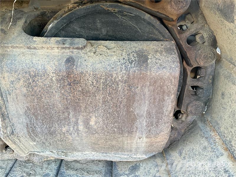 CAT 325D L Tracked Excavator حفارات زحافة