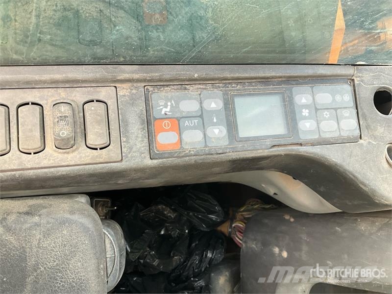 CAT 325D L Tracked Excavator حفارات زحافة
