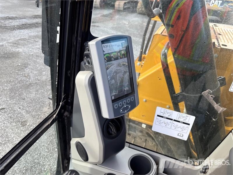 CAT 325F L CR Tracked Excavator Гусеничні екскаватори