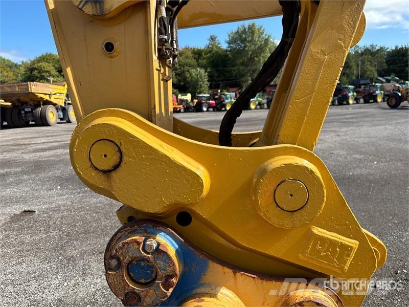 CAT 325F L CR Tracked Excavator Гусеничні екскаватори