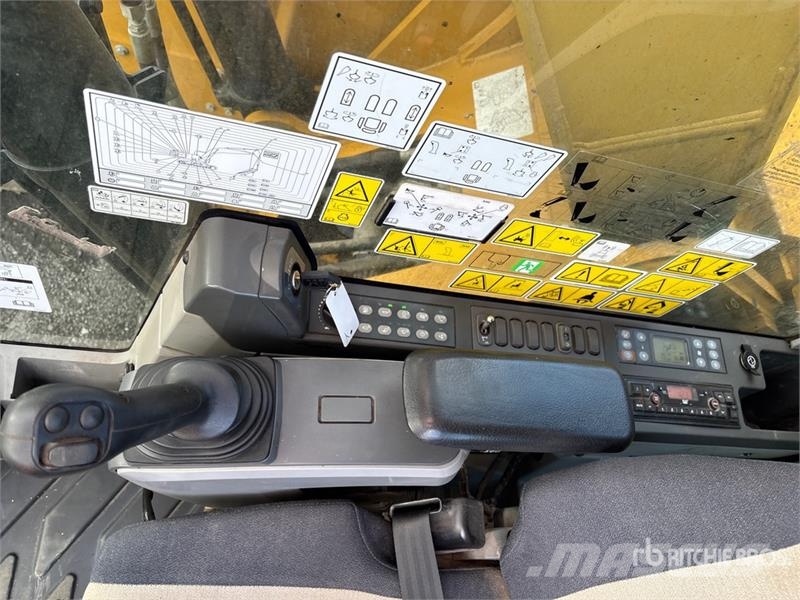 CAT 325F L CR Tracked Excavator Гусеничні екскаватори