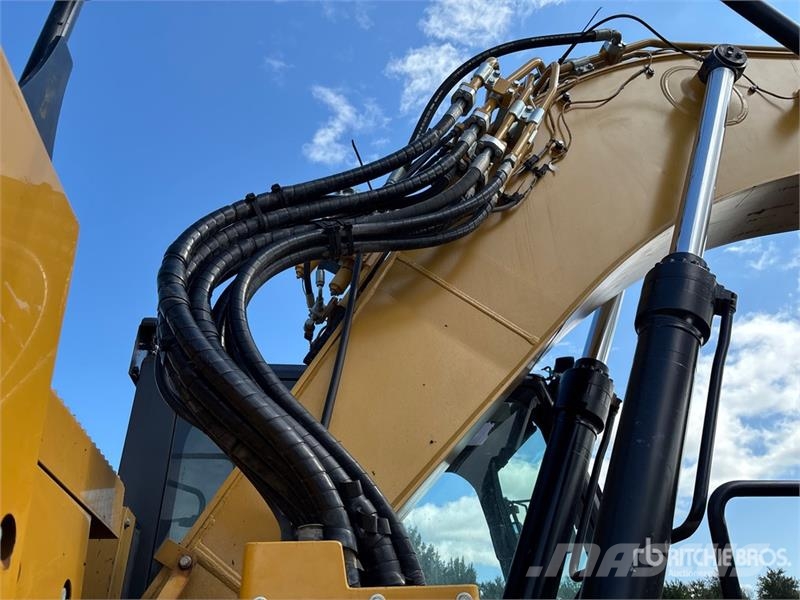 CAT 325F L CR Tracked Excavator Гусеничні екскаватори