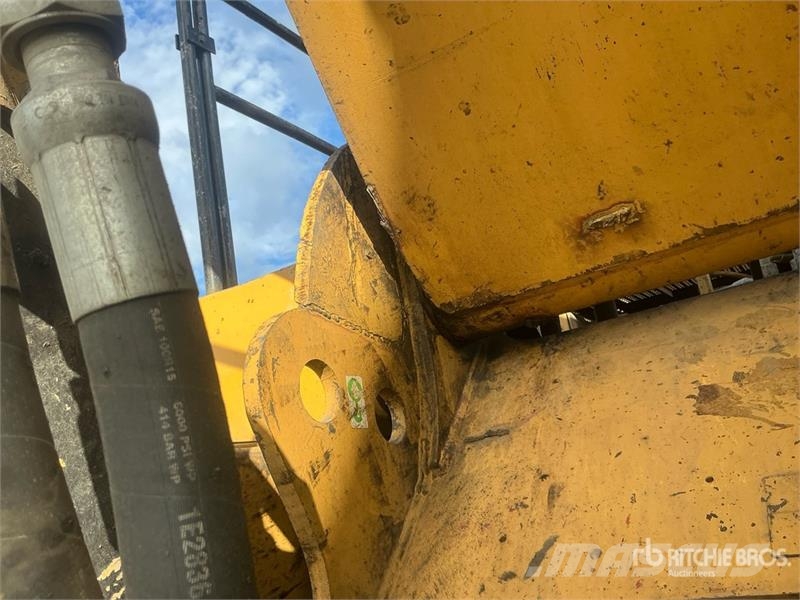 CAT 330B L Tracked Excavator Koparki gąsienicowe