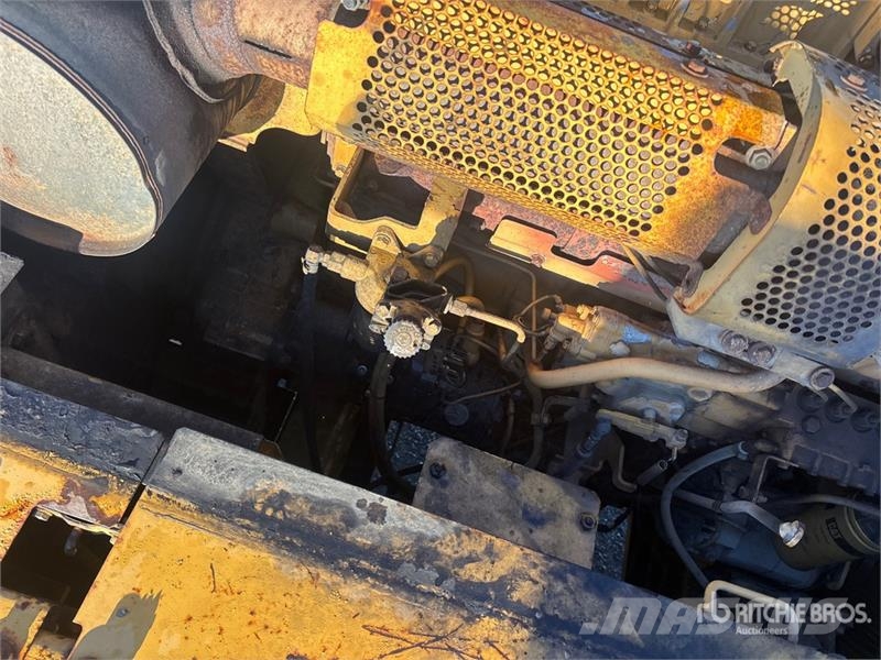 CAT 330B L Tracked Excavator Bagri goseničarji
