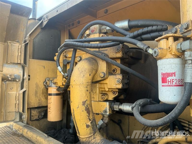 CAT 330B L Tracked Excavator Koparki gąsienicowe