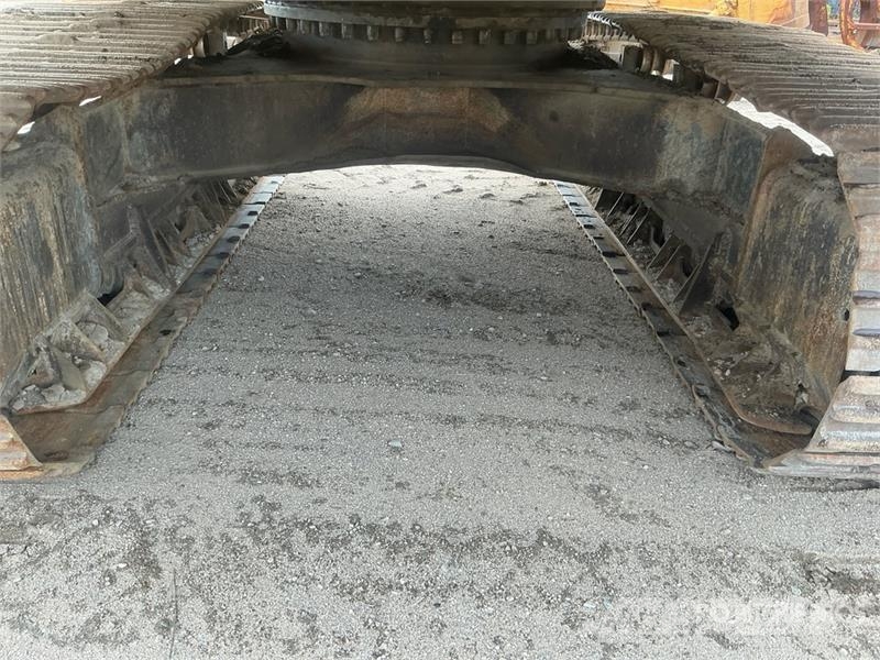 CAT 330B L Tracked Excavator Koparki gąsienicowe
