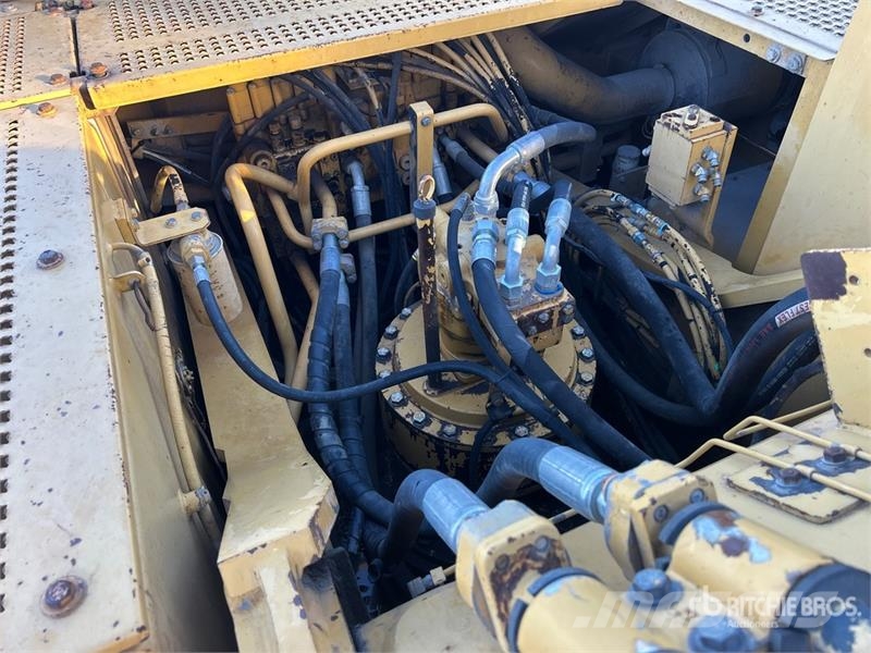 CAT 330B L Tracked Excavator Raupenbagger