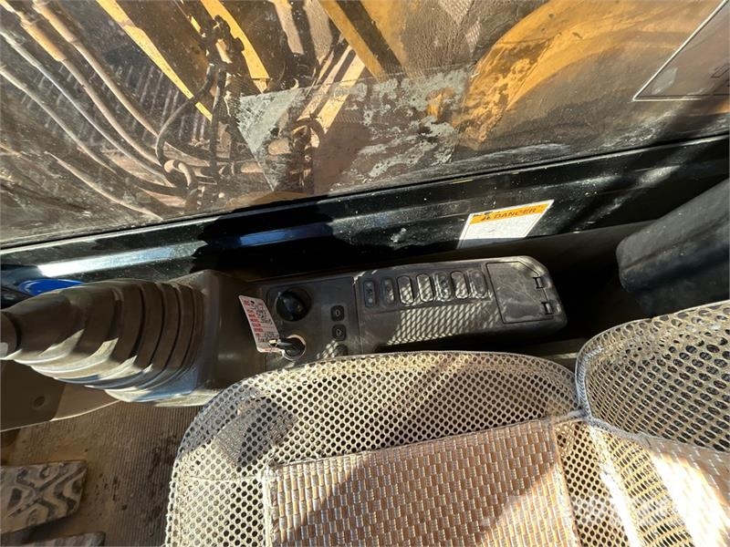 CAT 330B L Tracked Excavator Raupenbagger