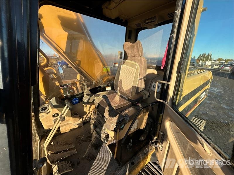 CAT 330B L Tracked Excavator Raupenbagger