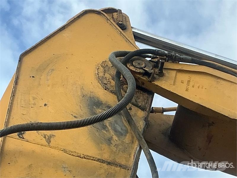 CAT 330B L Tracked Excavator Koparki gąsienicowe