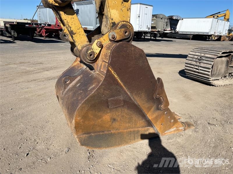CAT 330D L Tracked Excavator Gravemaskiner på larvebånd