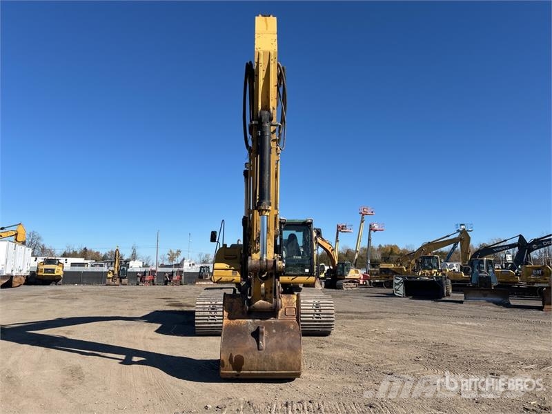 CAT 330D L Tracked Excavator Gravemaskiner på larvebånd
