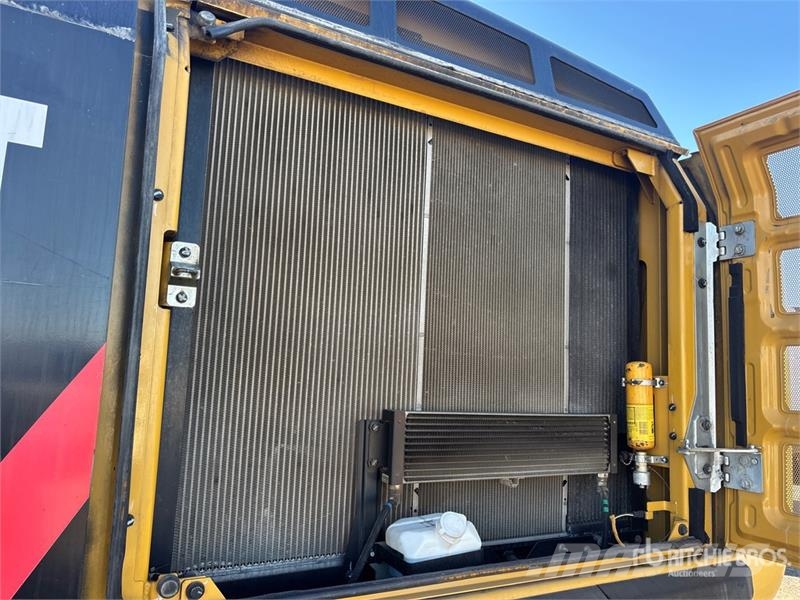 CAT 336E L Kāpurķēžu ekskavatori