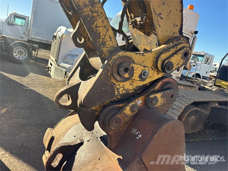 CAT 336E L Kāpurķēžu ekskavatori