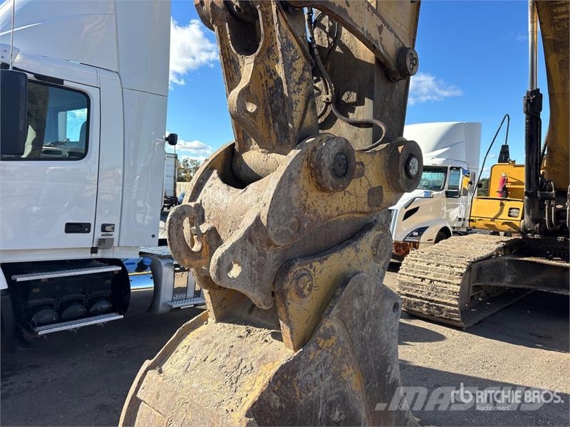 CAT 345D L Tracked Excavator Rupsgraafmachines