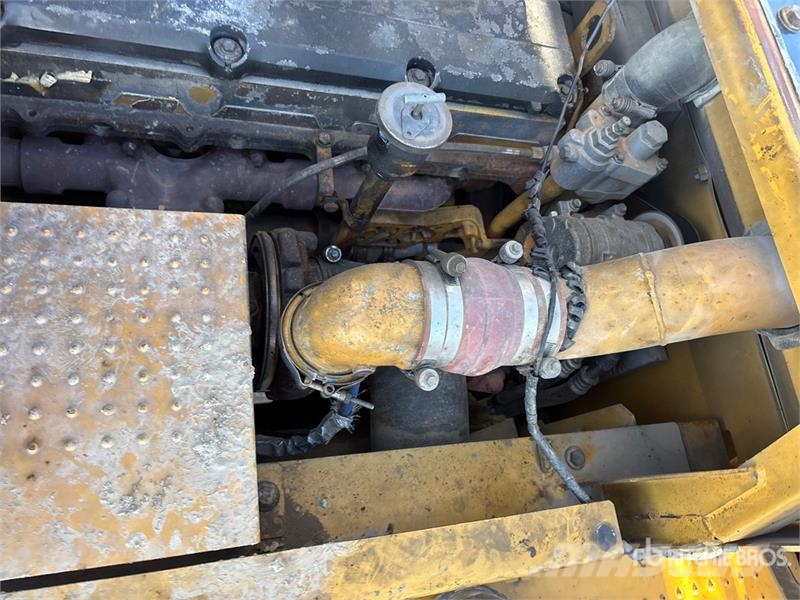 CAT 345D L Tracked Excavator Rupsgraafmachines