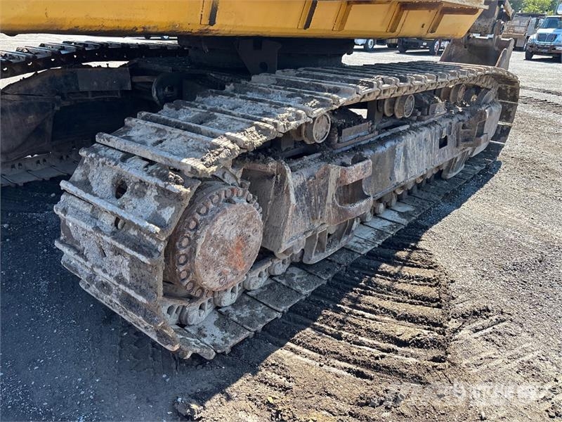 CAT 350L حفارات زحافة