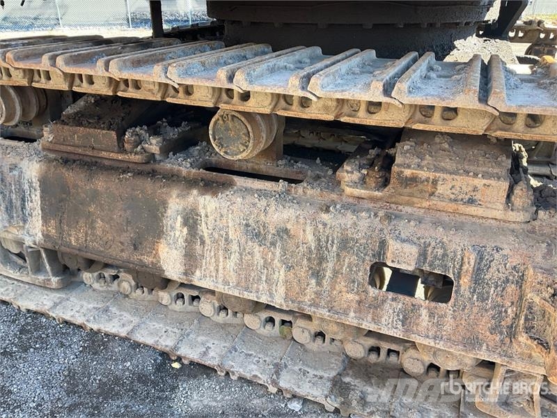 CAT 350L حفارات زحافة