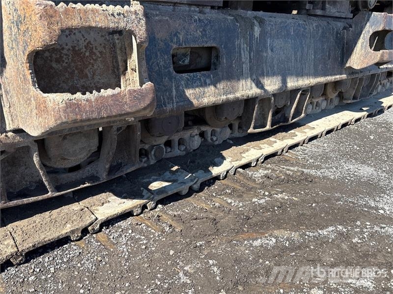 CAT 350L حفارات زحافة