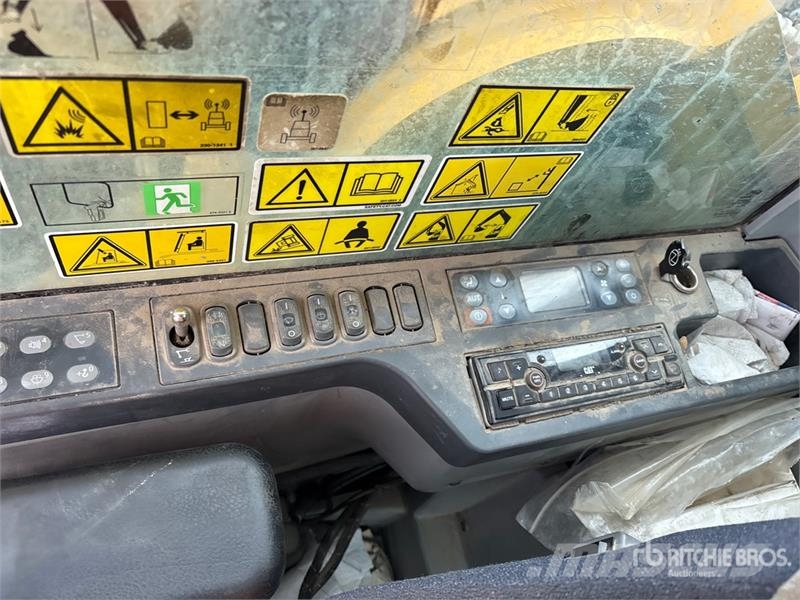 CAT 352F Escavatori cingolati