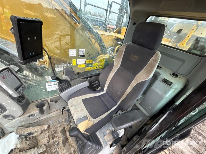CAT 352F Escavatori cingolati