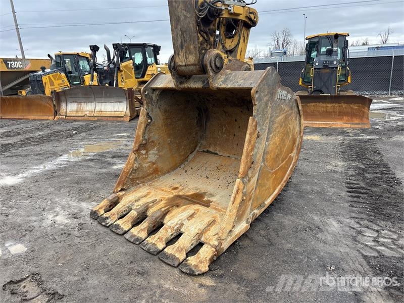 CAT 352FLRE Tracked Excavator Crawler excavators