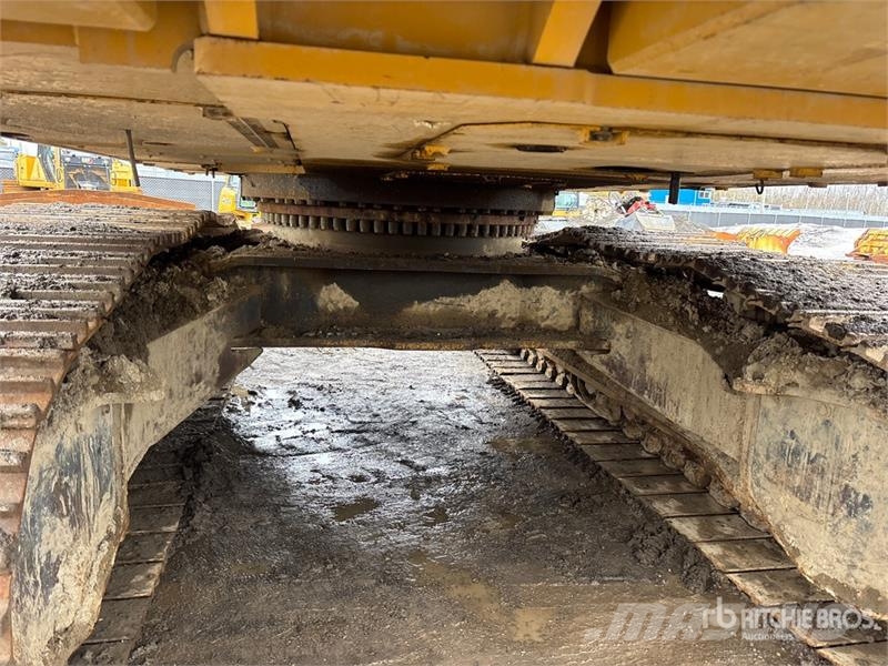 CAT 352FLRE Tracked Excavator Crawler excavators