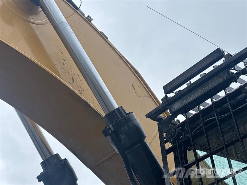 CAT 374FL Tracked Excavator Pelle sur chenilles
