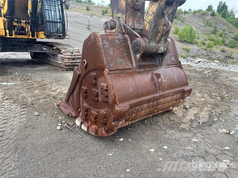 CAT 374FL Tracked Excavator Pelle sur chenilles