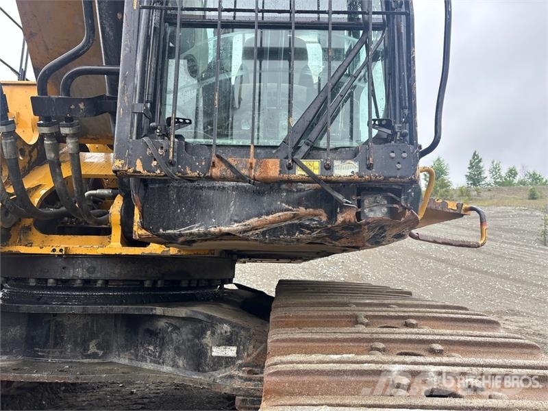 CAT 374FL Tracked Excavator Pelle sur chenilles