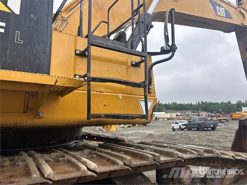 CAT 374FL Tracked Excavator Pelle sur chenilles