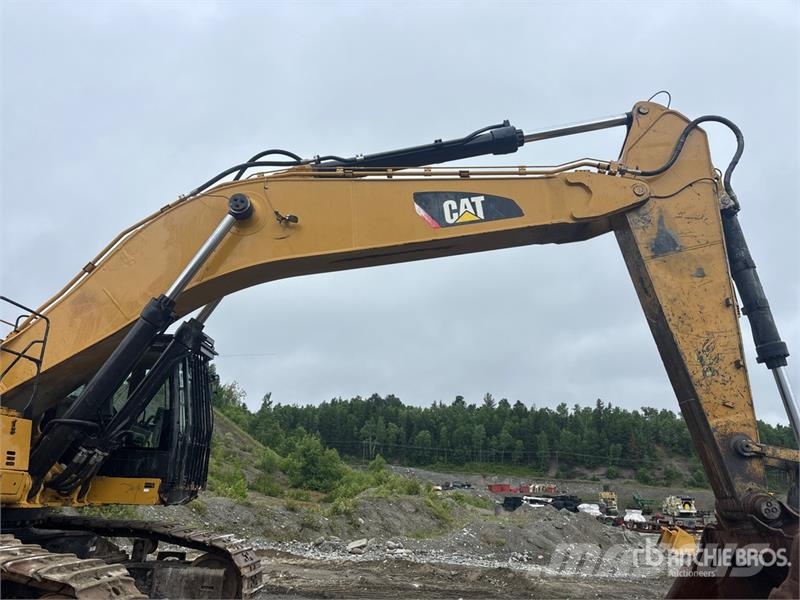 CAT 374FL Tracked Excavator Pelle sur chenilles
