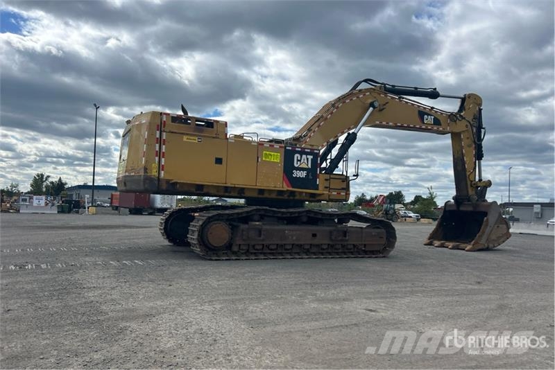 CAT 390FL Tracked Excavator Raupenbagger