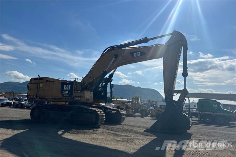 CAT 390FL Tracked Excavator Gravemaskiner på larvebånd