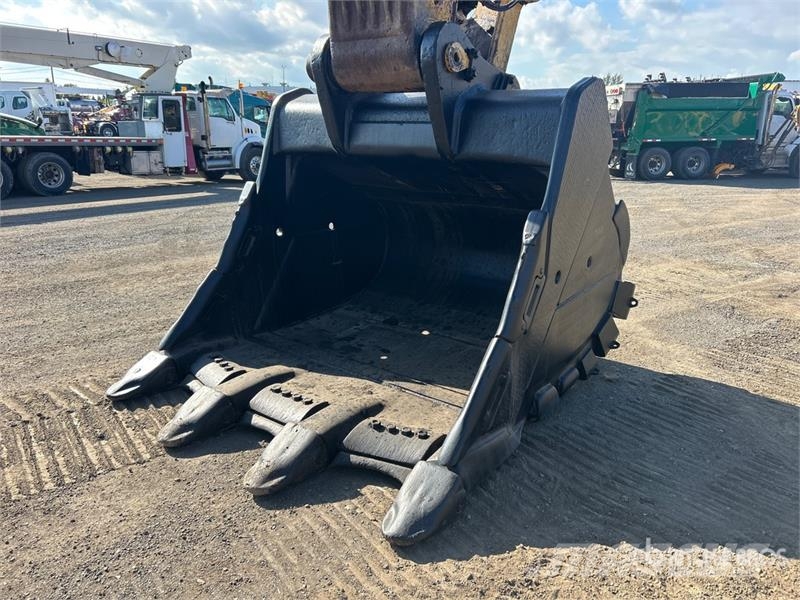 CAT 390FL Tracked Excavator Gravemaskiner på larvebånd