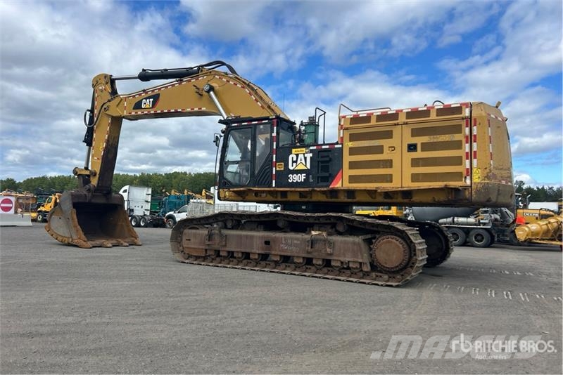 CAT 390FL Tracked Excavator Raupenbagger