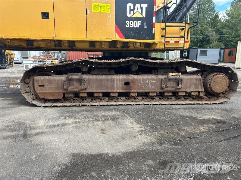 CAT 390FL Tracked Excavator Raupenbagger
