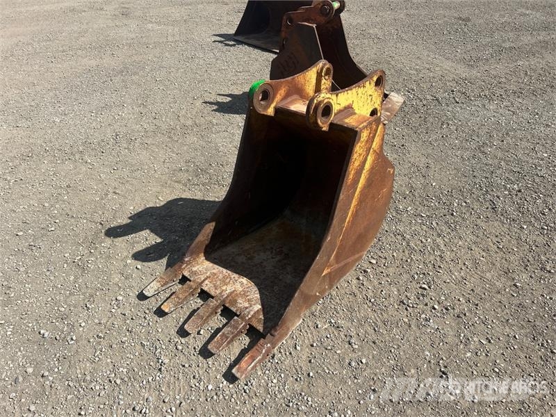 CAT 416 24 in Backhoe Rear Bucket Kovalar