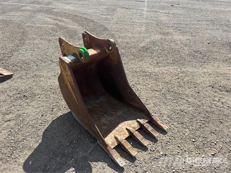 CAT 416 24 in Backhoe Rear Bucket Kovalar