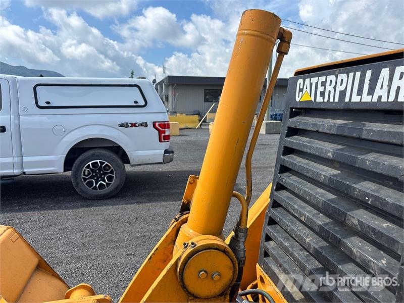 CAT 416E Екскаватори-навантажувачі