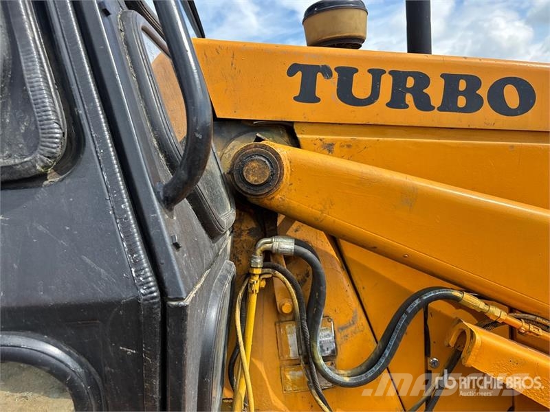 CAT 416E Екскаватори-навантажувачі