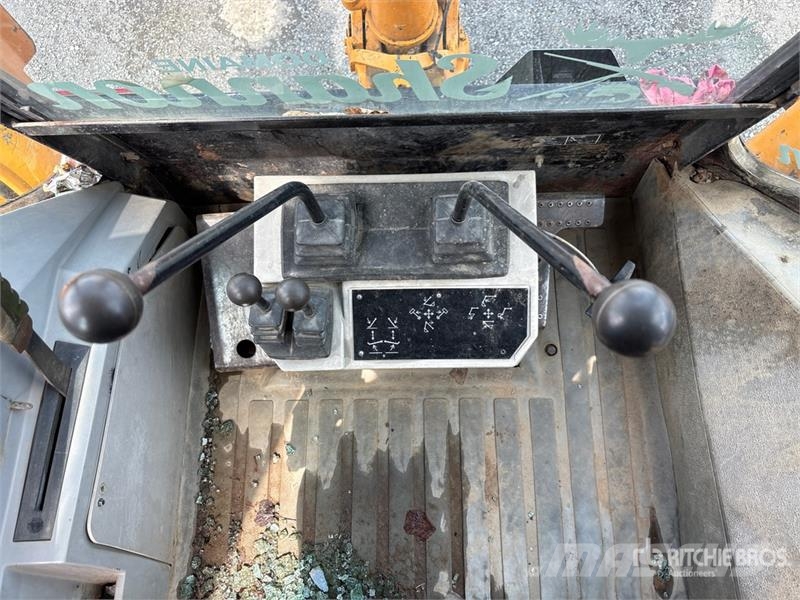 CAT 416E Екскаватори-навантажувачі