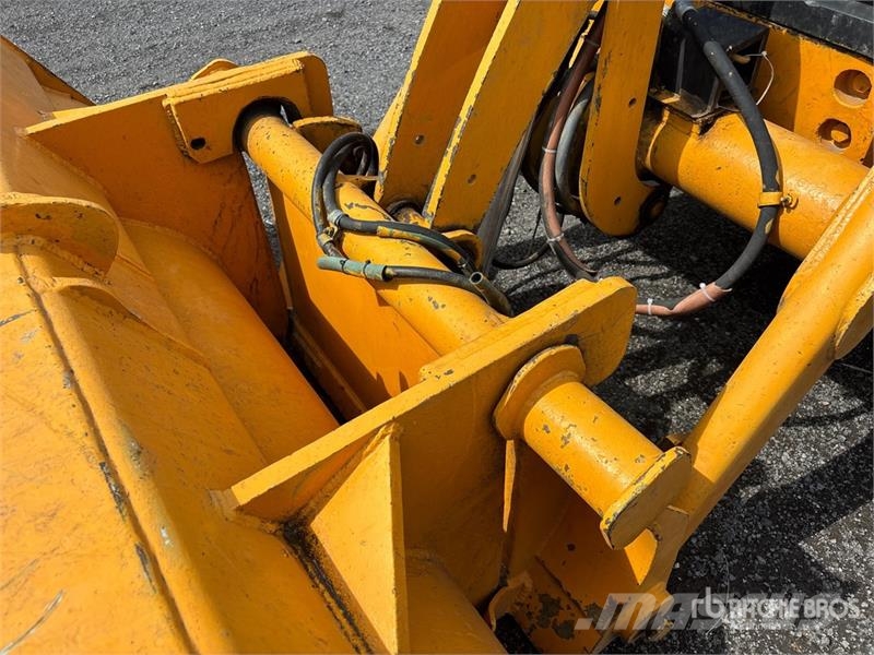 CAT 416E Екскаватори-навантажувачі