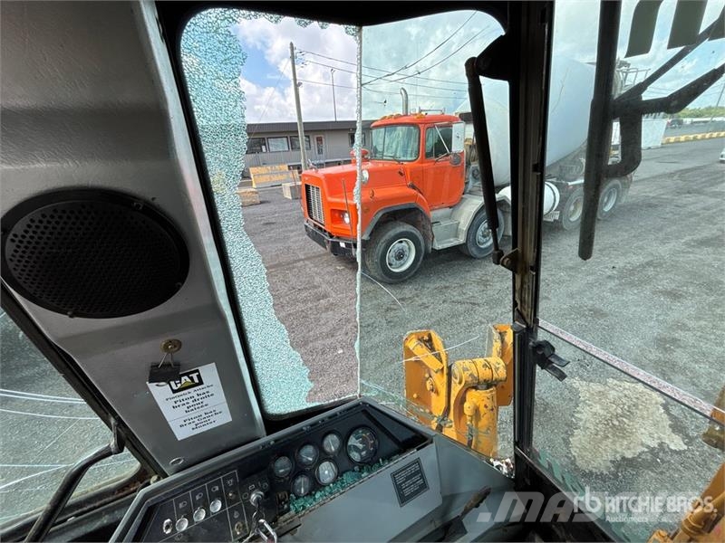 CAT 416E Екскаватори-навантажувачі
