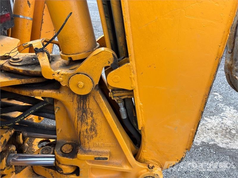 CAT 416E Екскаватори-навантажувачі