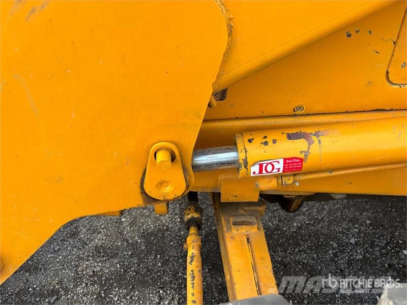 CAT 416E Екскаватори-навантажувачі