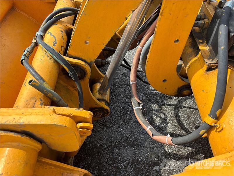 CAT 416E Екскаватори-навантажувачі