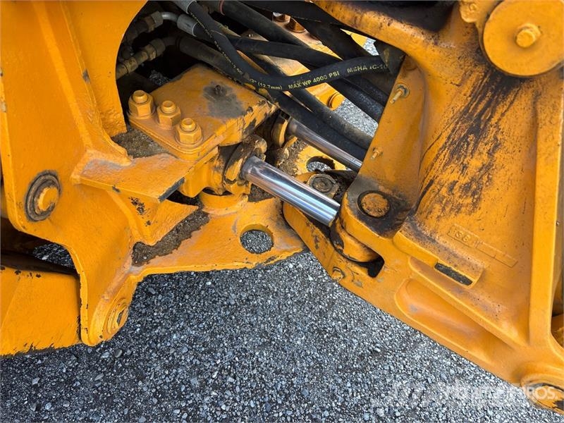 CAT 416E Екскаватори-навантажувачі