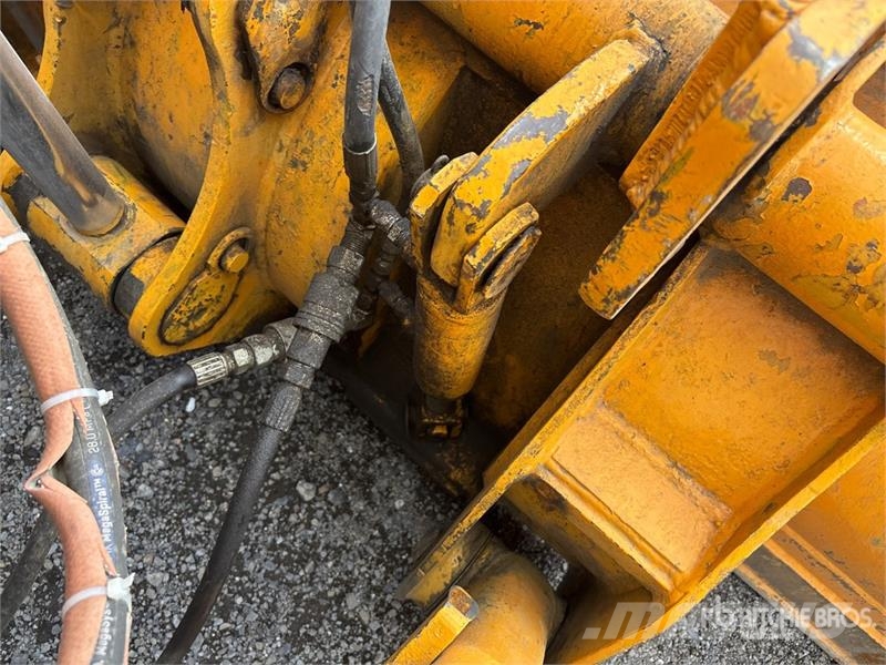 CAT 416E Екскаватори-навантажувачі